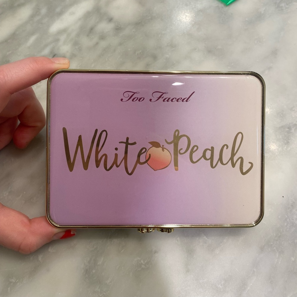 Too Faced White Peach eyeshadow palette